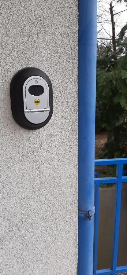 Napko Apartman Шопрон Екстериор снимка