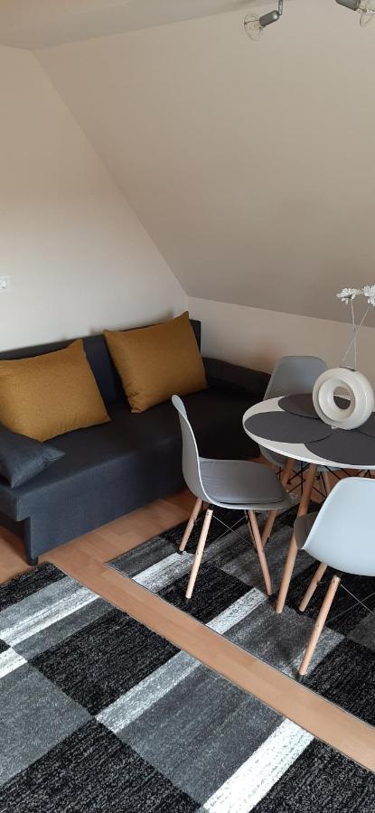 Napko Apartman Шопрон Екстериор снимка